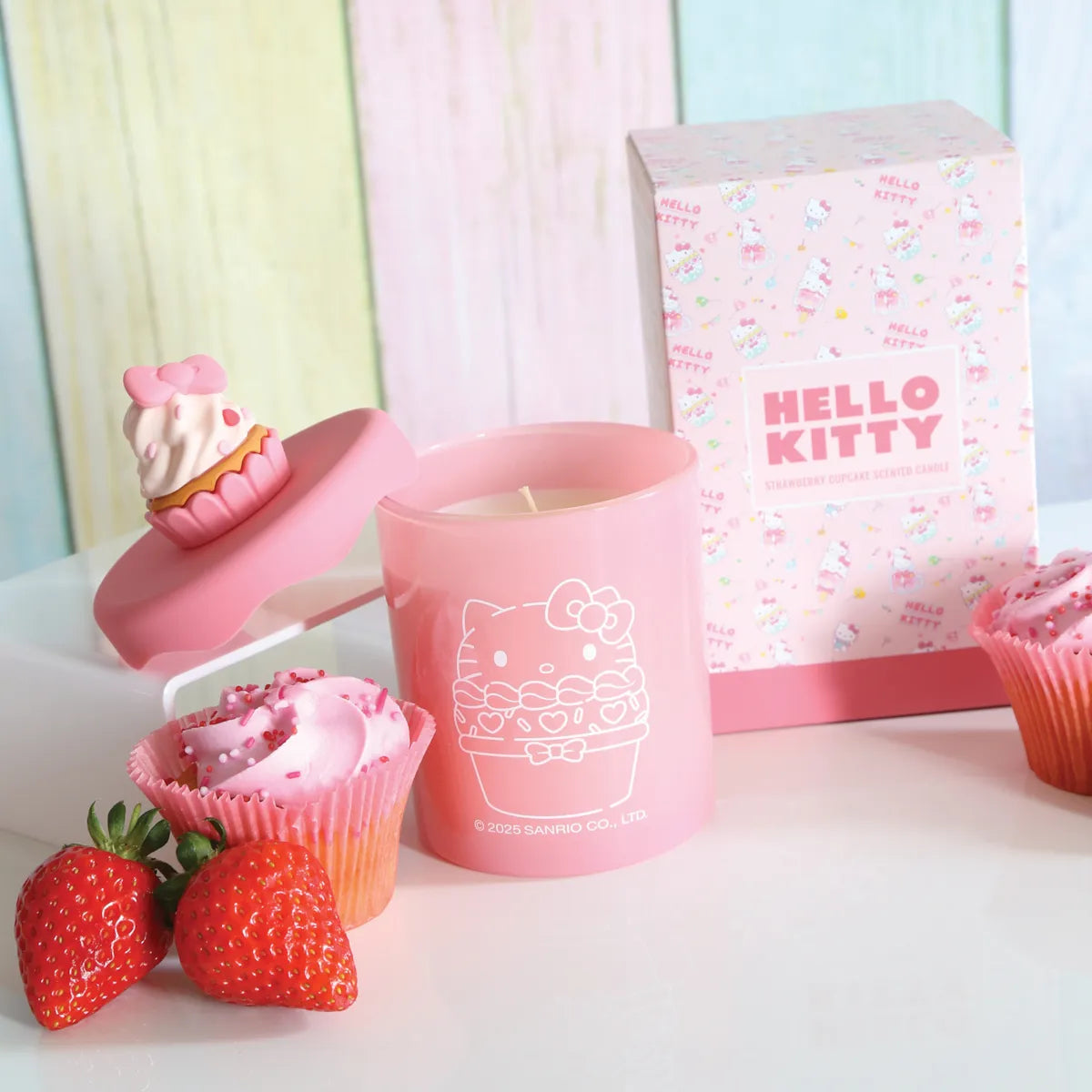 Hello Kitty Strawberry Cupcake Candle 213g
