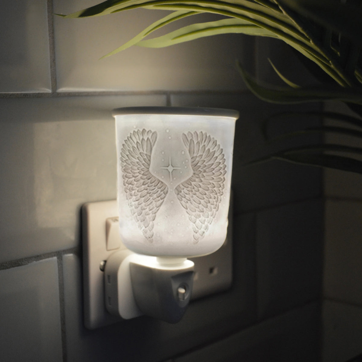 Angel Wings Porcelain Plug-In Melt Burner + FREE RANDOM WAX MELT CLAM